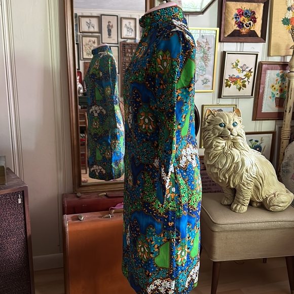 Bright 60s Mod Dress - Picture 5 of 10